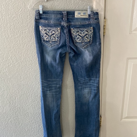 Jeans - Picture 2 of 2